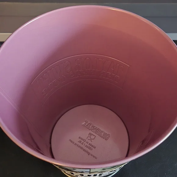 Taylor Swift Popcorn Tin Bucket - Picture 4 of 4